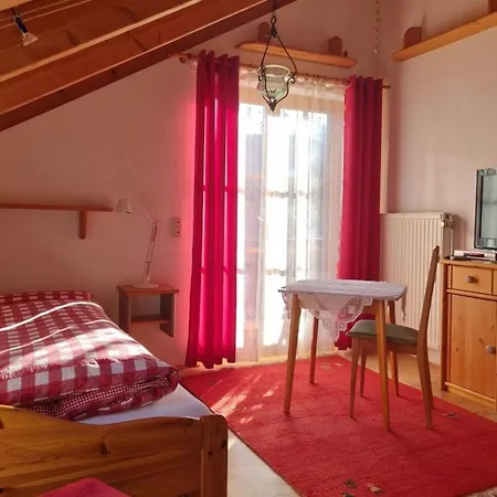 Angelbauer Apartman *